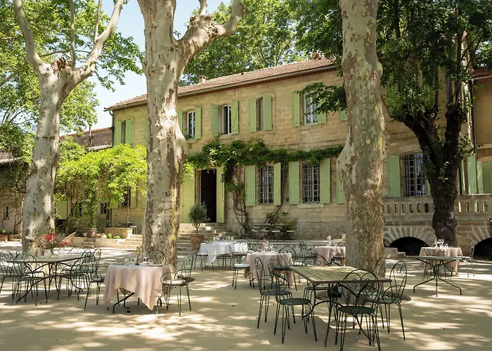 Auberge De La Treille - Chambres D'Hotes Avignon